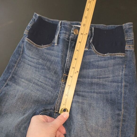 Good American Maternity Good Legs Bermuda Jean Shorts 0 25 - Picture 6 of 8